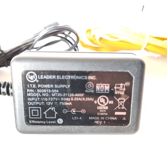 Motorola SB6121 SURFboard DOCSIS 3.0 Cable Modem - Picture 9 of 13